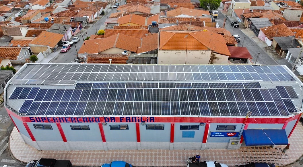 Energia Solar no Supermercado da Família