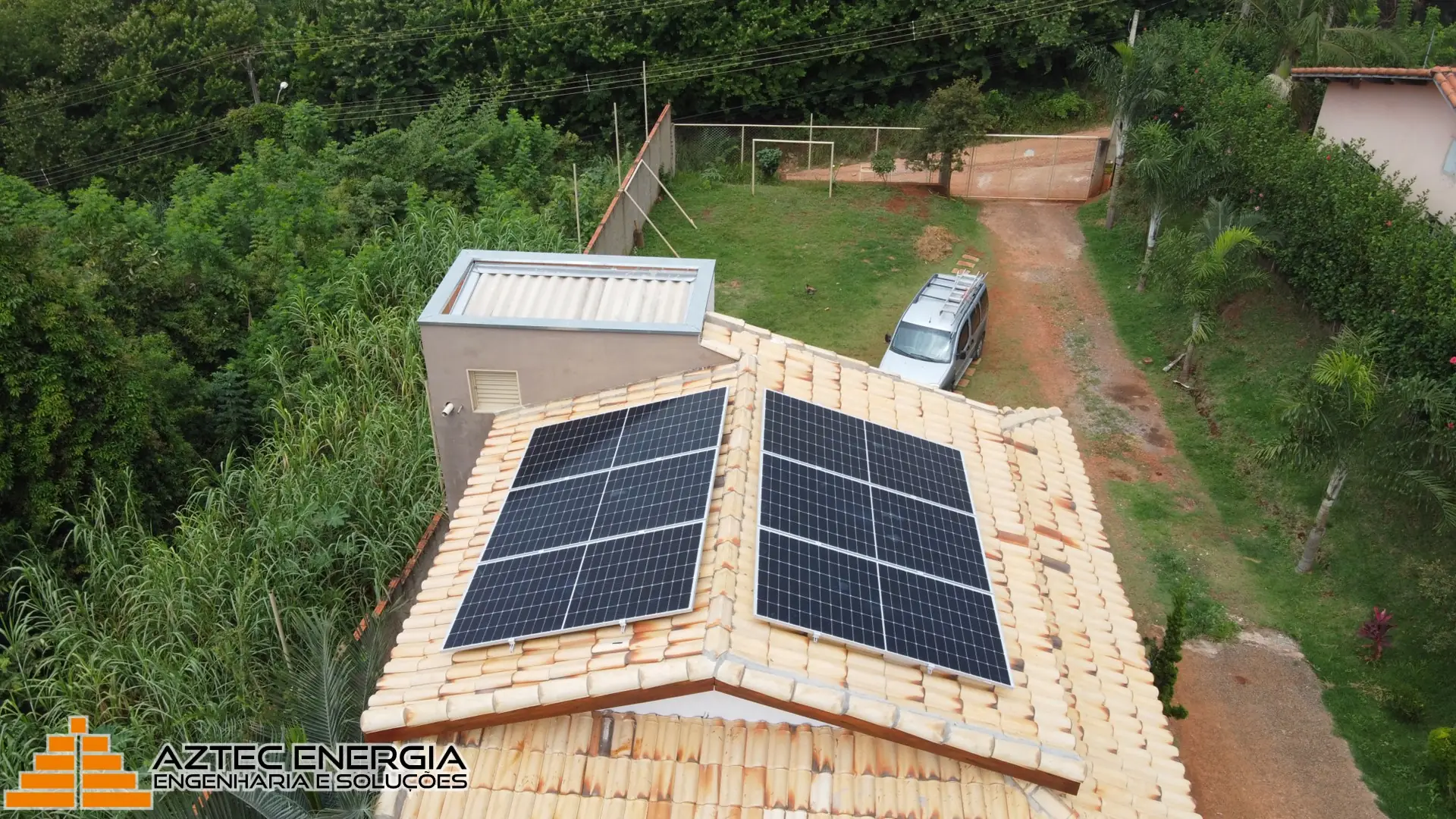 Painéis de Energia Solar em uma residência em Santo Antônio de Posse.