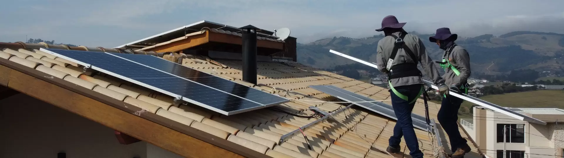 Aztec Renováveis: Instalação de Energia Solar