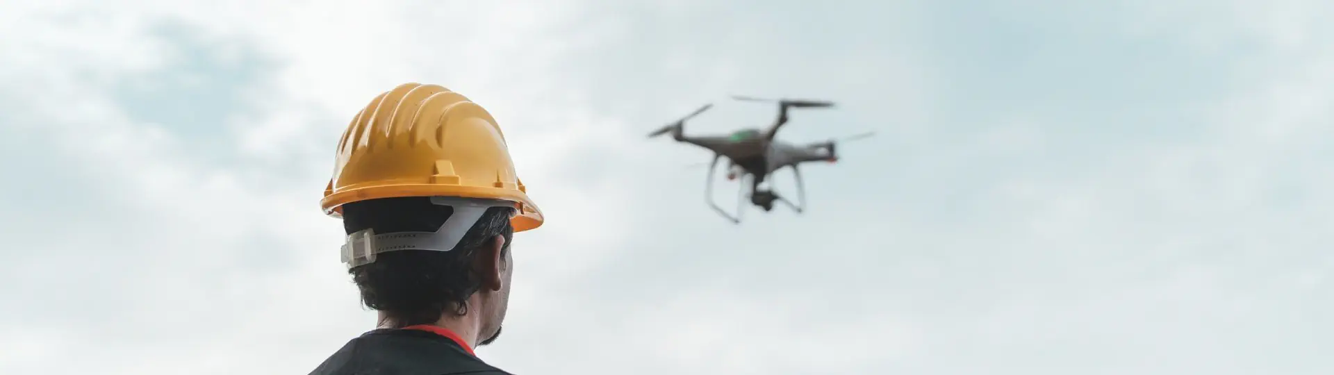 Entenda o papel do Drone na Energia Solar.